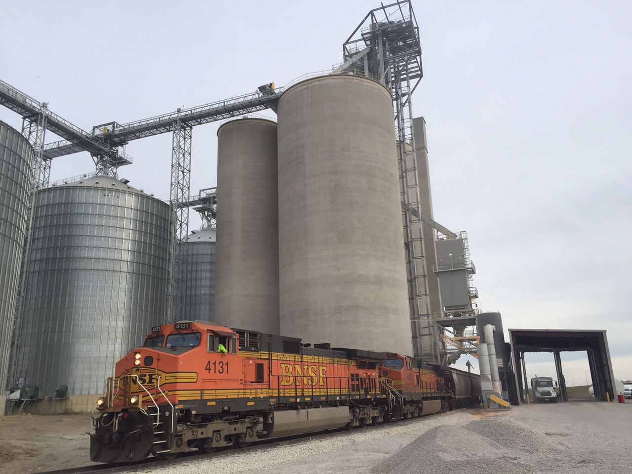 BNSF at Heartland Co-op